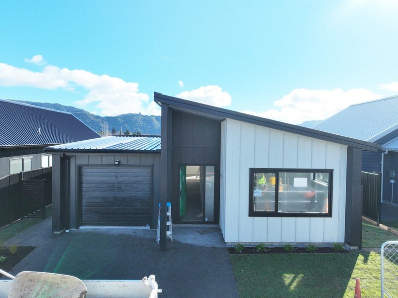 Image 1 of 20