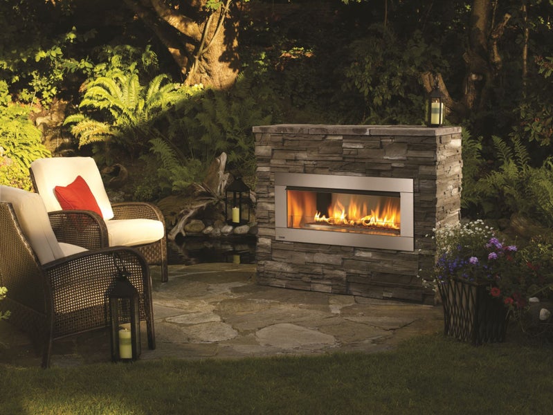 REGENCY HORIZON LP OUTDOOR FIRE C/W SS FASCIA Carousel 2