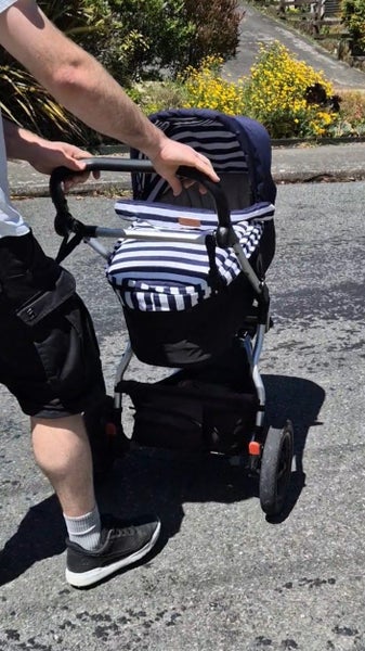Mountain Buggy Carrycot Plus for Urban Jungle, Terrain and +One Carousel 4