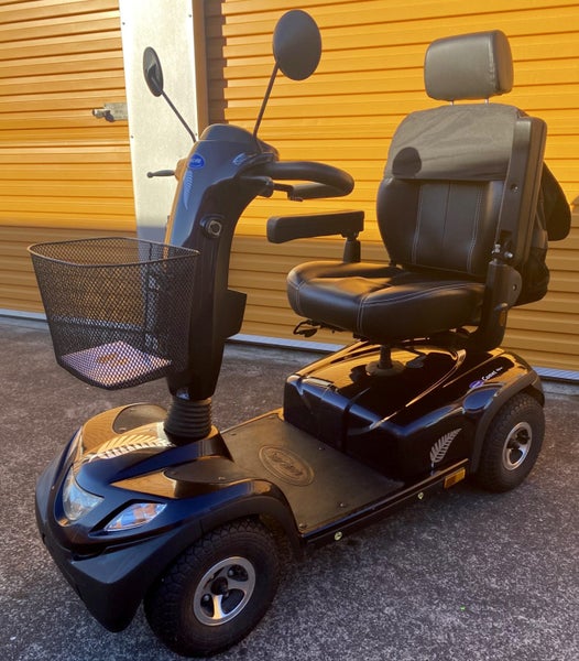 Invacare Comet Alpine Mobility Scooter Carousel 2