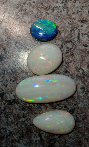 4x Lightning Ridge Opals Carousel 1