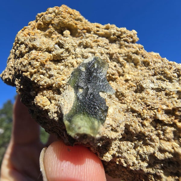 In-situ Moldavite 146.6g Carousel 6