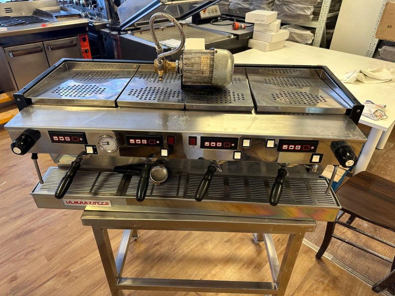 La Marzocco Linea Coffee Machine Carousel 2