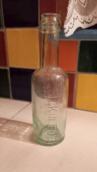 Antique NZ. H L Koefoed, Tomato Sauce Bottle. No faults Carousel 1