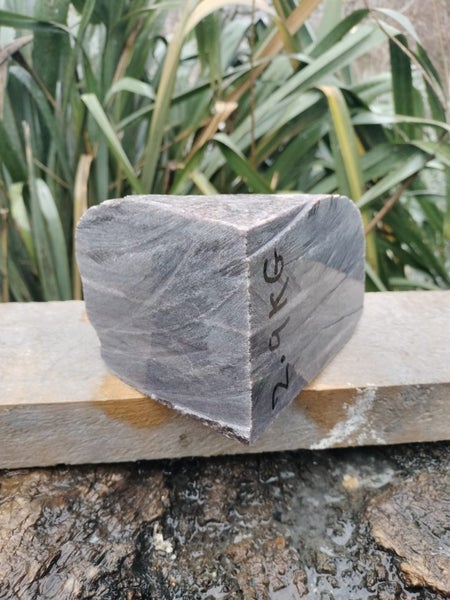 Nz AROHA piemontite schist carvers stone 2.9kg #324 Carousel 3