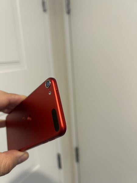 iPod Touch 7th Gen 32GB (Red) Carousel 6