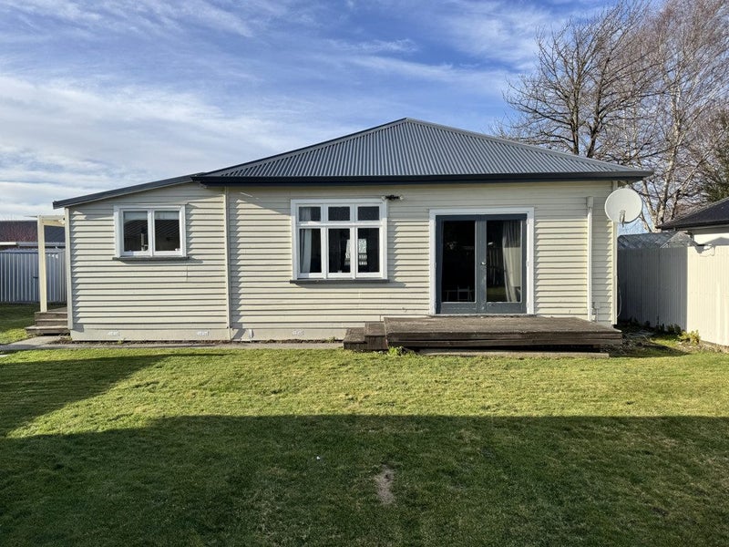 Image 1 of 31
