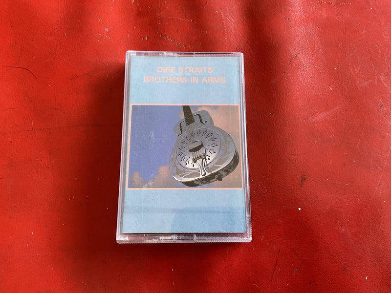 Dire Straits - Brothers In Arms Carousel 1