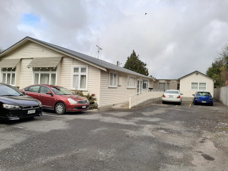 West End, 6+ bedrooms64183808720769110