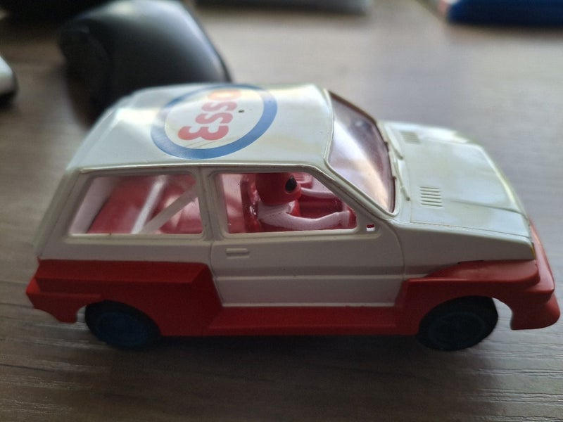 Scalextric Esso Sponsored Metro Carousel 1