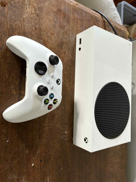 Xbox Series S - With Controller636147997996831111