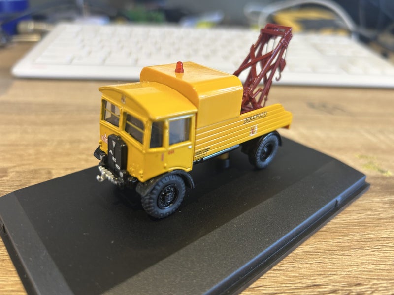 1:76 Scale Bradford AEC Matador Wrecker Truck Carousel 1