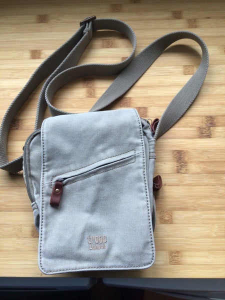 Troop small shoulder travel bag khaki green Carousel 1