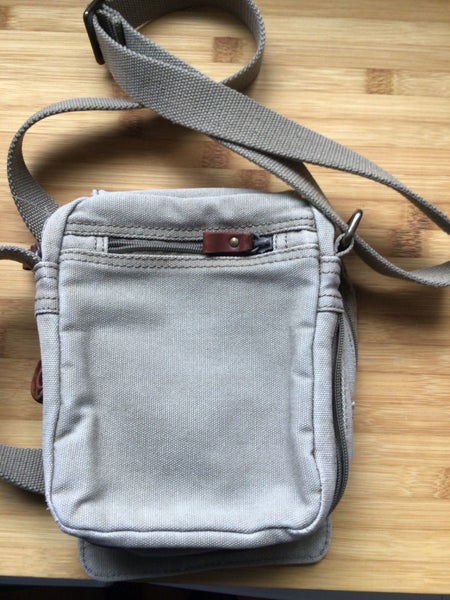 Troop small shoulder travel bag khaki green Carousel 2