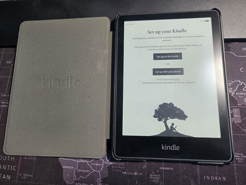 Kindle Paperwhite 11th Gen M2L3EK + Case & USB-C Charger Carousel 1