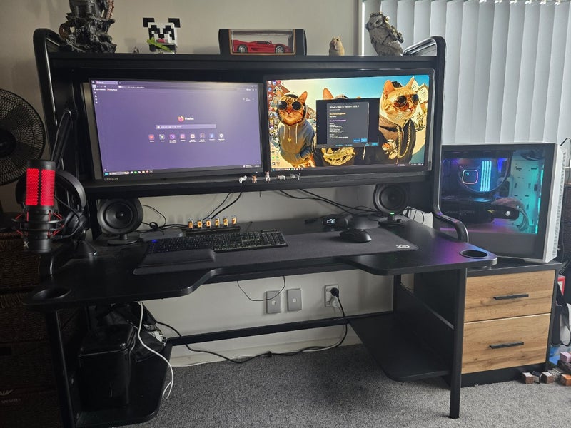 Gaming PC setup Carousel 2
