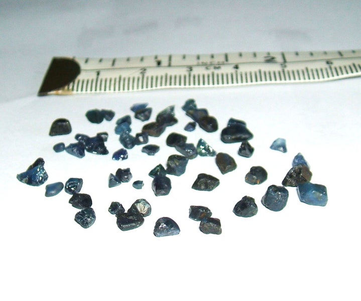 JEWELLERS ESTATE MUSEUM EXAMPLES OF GENUINE SAPPHIRES MINED IN AUSTRALIA. Carousel 1