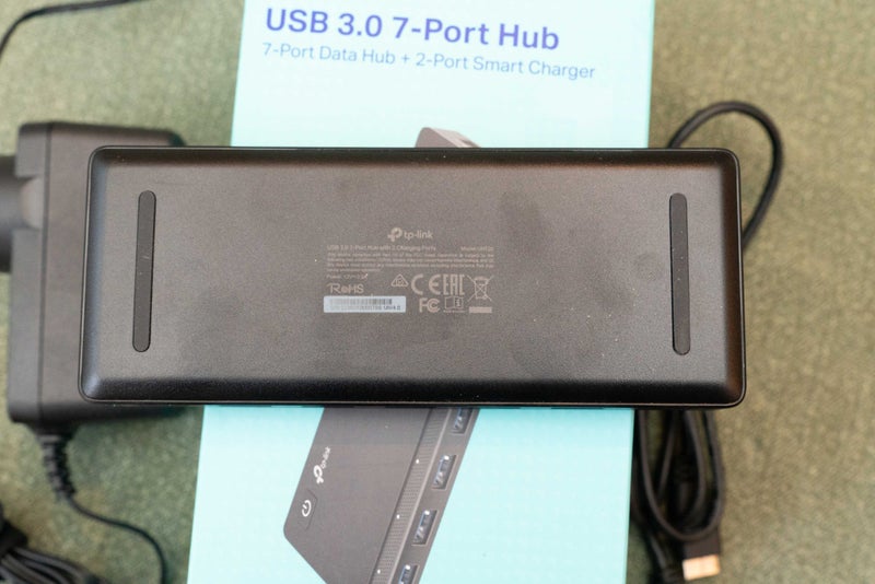 TP-Link UH720 Powered USB 3.0 Hub – 7 Ports + 2x Charging Carousel 2