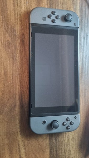 Modchipped Switch v1 (Ready to play!) Carousel 4