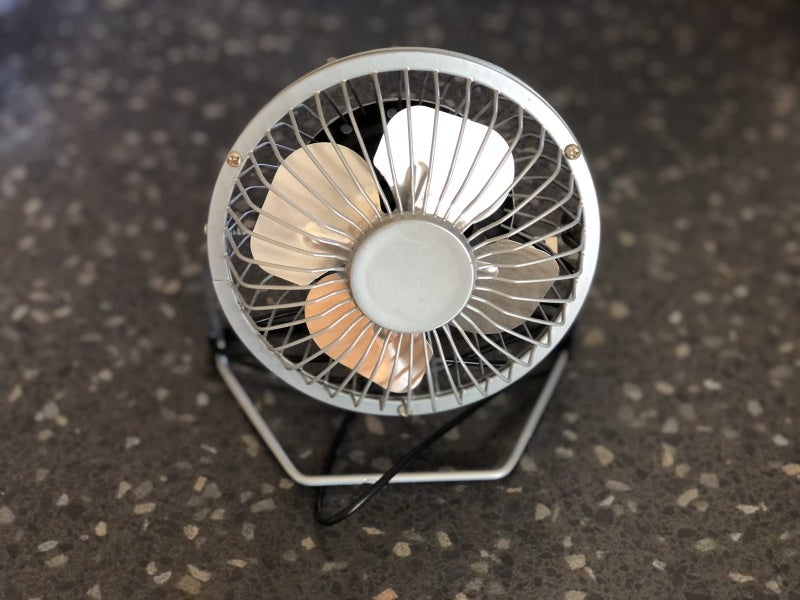 USB Desktop Fan Carousel 1