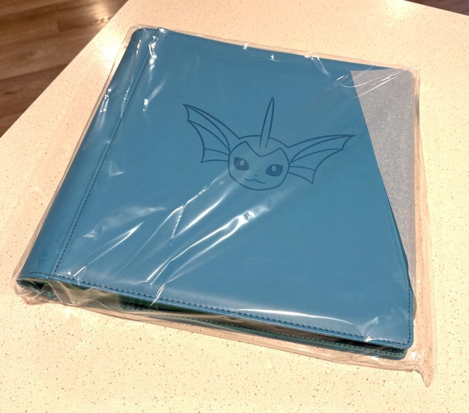 Pokemon TCG - Vaporeon 12-pocket binder Carousel 1