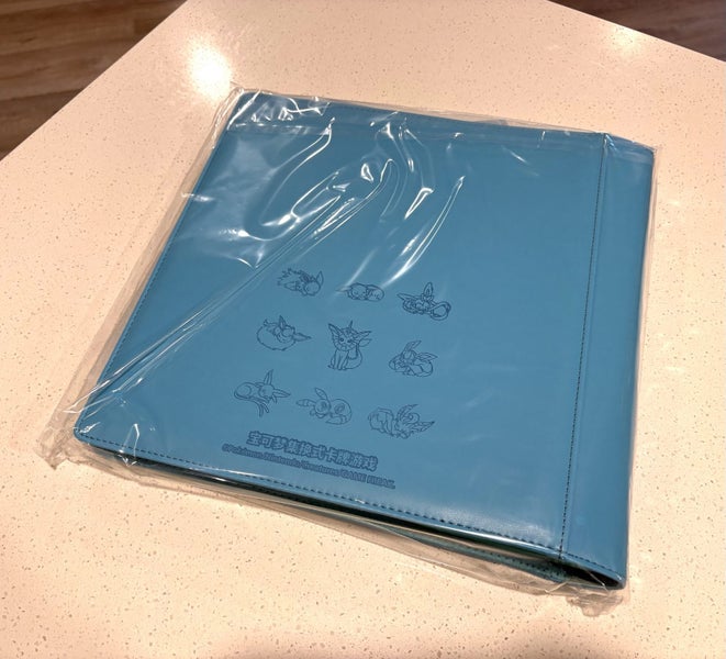Pokemon TCG - Vaporeon 12-pocket binder Carousel 2