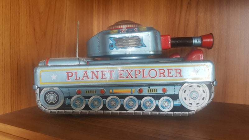 Planet Explorer Tin Army Tank Carousel 1
