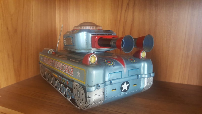 Planet Explorer Tin Army Tank Carousel 2
