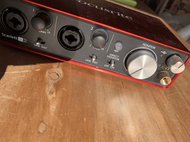 Focusrite Scarlett 2i2 2nd Gen Carousel 5