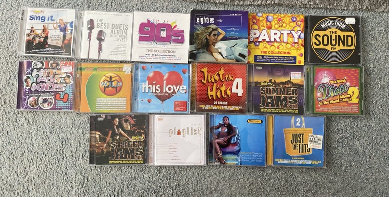 Bulb Lot of CD’s mixed x16 Carousel 1