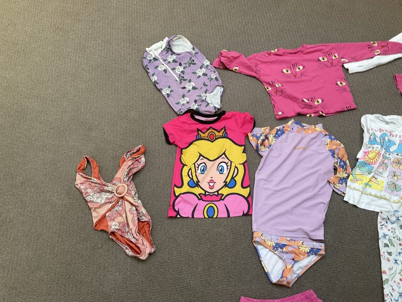 GIRLS CLOTHING BULK LOT63614580410627111