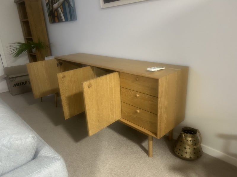 Oak Sideboard (Oslo)63614580643329111
