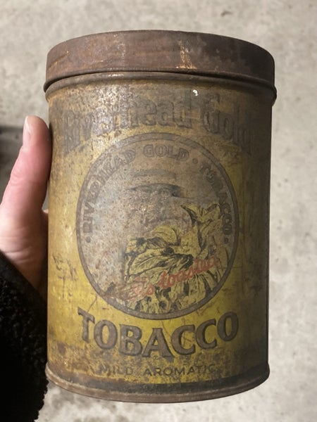 Old antique tobacco tin Carousel 1