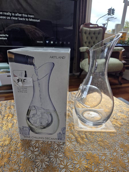 Rare wine chilling decanter Carousel 2