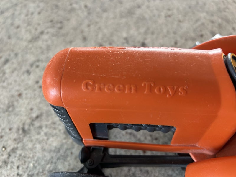 Green toys plastic tractor Carousel 2