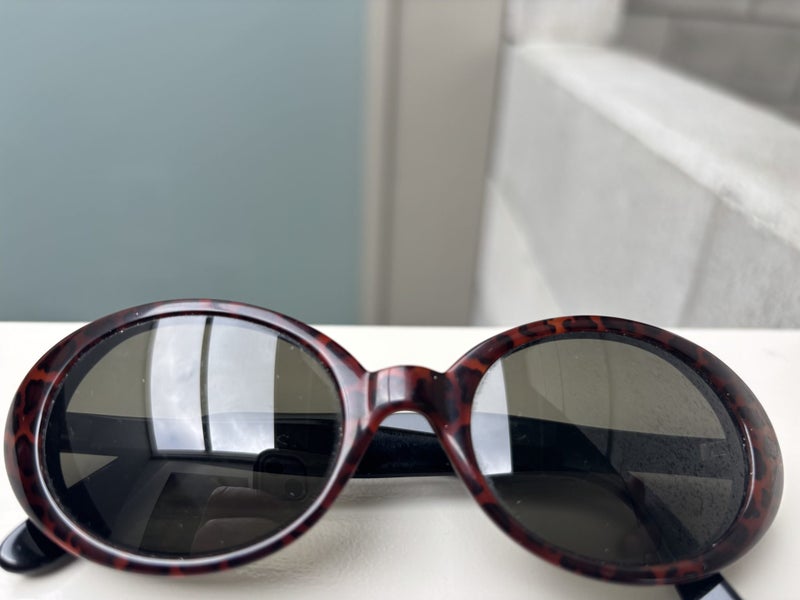 Vintage Guess sunglasses - tortoiseshell636145817038111126