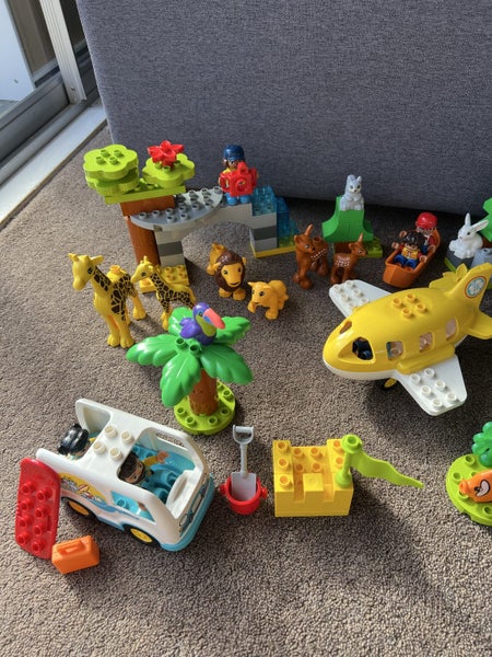 Duplo World Animals 10907 Carousel 2