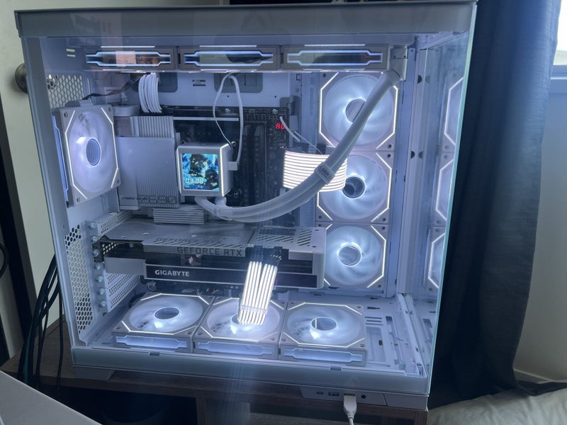 Lian Li Fans / Cooler Carousel 1