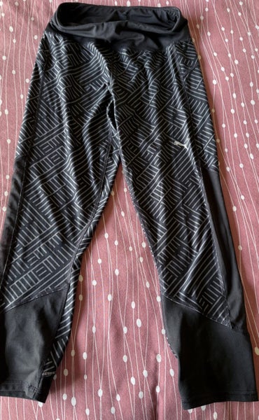 Puma Activewear 3/4 length pants .... $1 reserve!! Carousel 1
