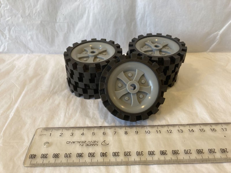 7 Knex wheels medium 65mm used Carousel 1