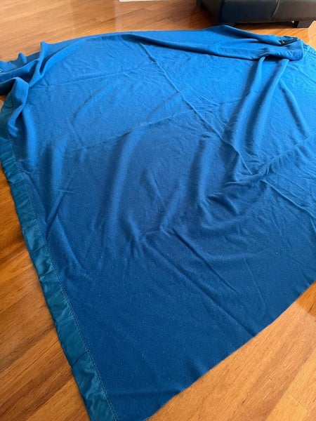 Vintage Merino Wool Blanket Carousel 2