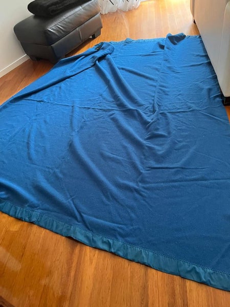 Vintage Merino Wool Blanket Carousel 3