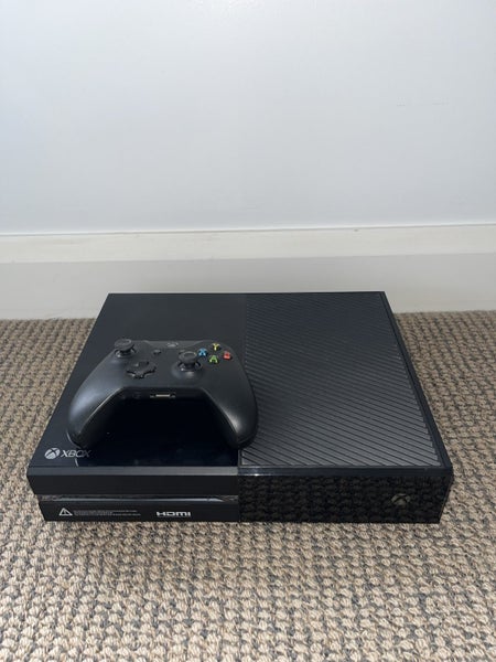 Xbox One Console plus Games Carousel 2