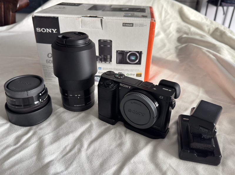 Sony a6000 kit Carousel 1