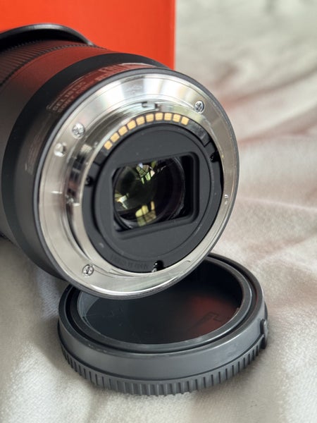 Sony 18-135 lens63614584099841112