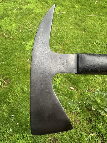 $1 reserve. WWII “CHILLINGTON ARPAX AFS15” stamped fireman’s axe/ hatchet. Carousel 1