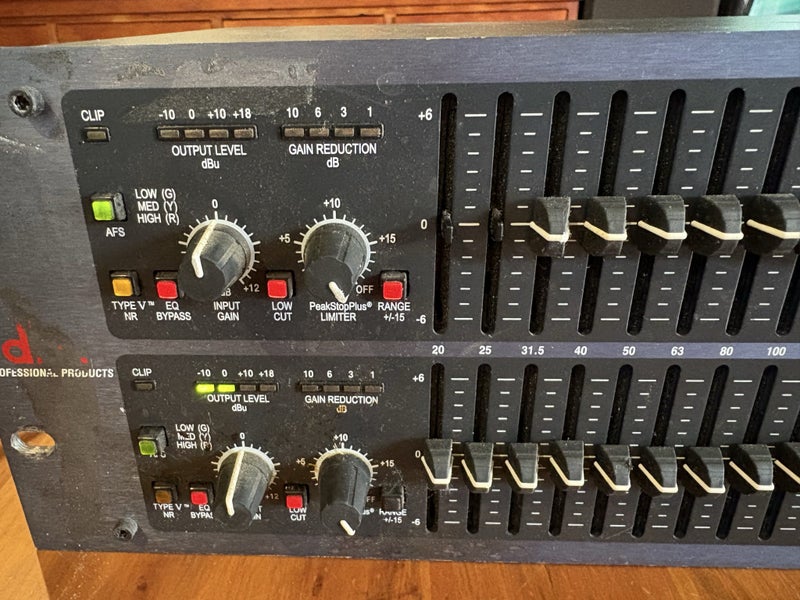 Dbx iEQ-31 graphic Carousel 2