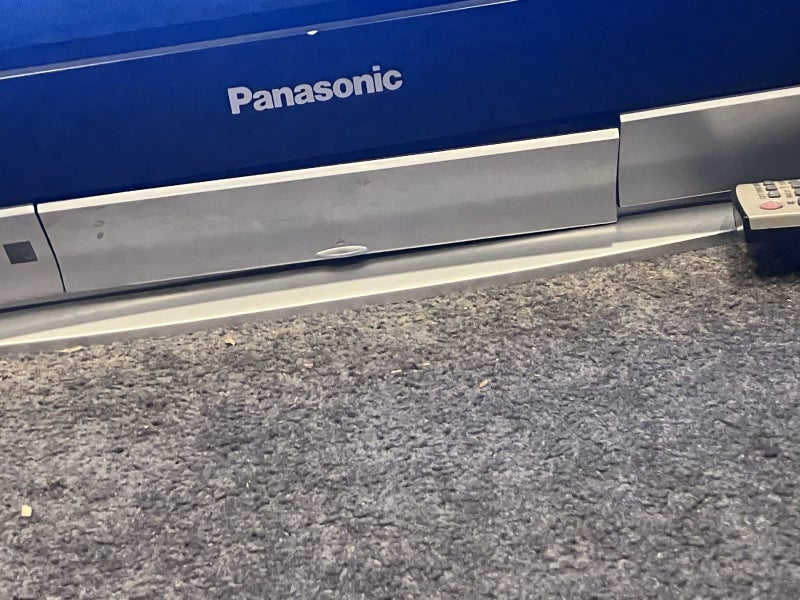 Panasonic 28” CRT television Carousel 2