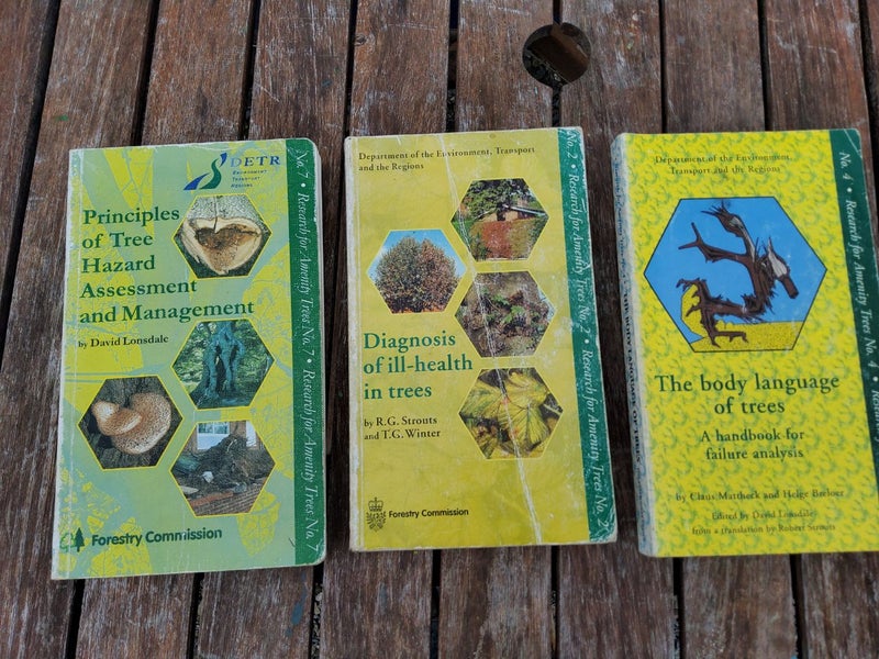 Arborist book set Carousel 1