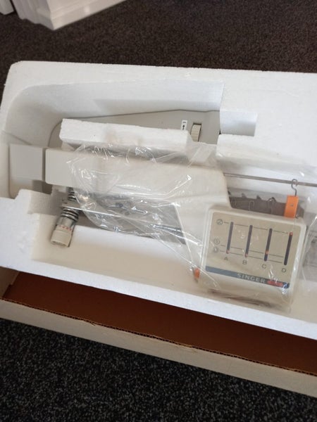 Singer knitting machine YC6 4 colour changer Carousel 2
